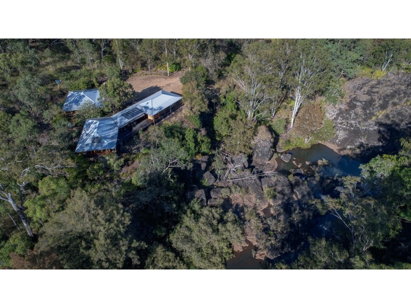 472 Wooroora Rd, Ravenshoe QLD 4888
