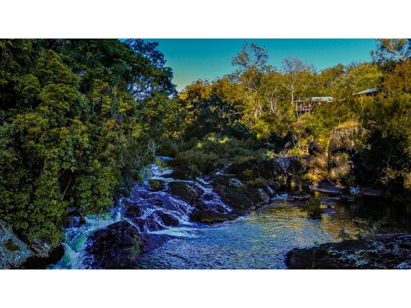 472 Wooroora Rd, Ravenshoe QLD 4888