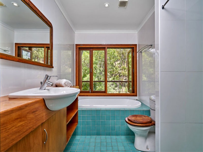 472 Wooroora Rd, Ravenshoe QLD 4888