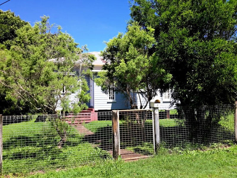 17 Ascham St, Ravenshoe QLD 4888