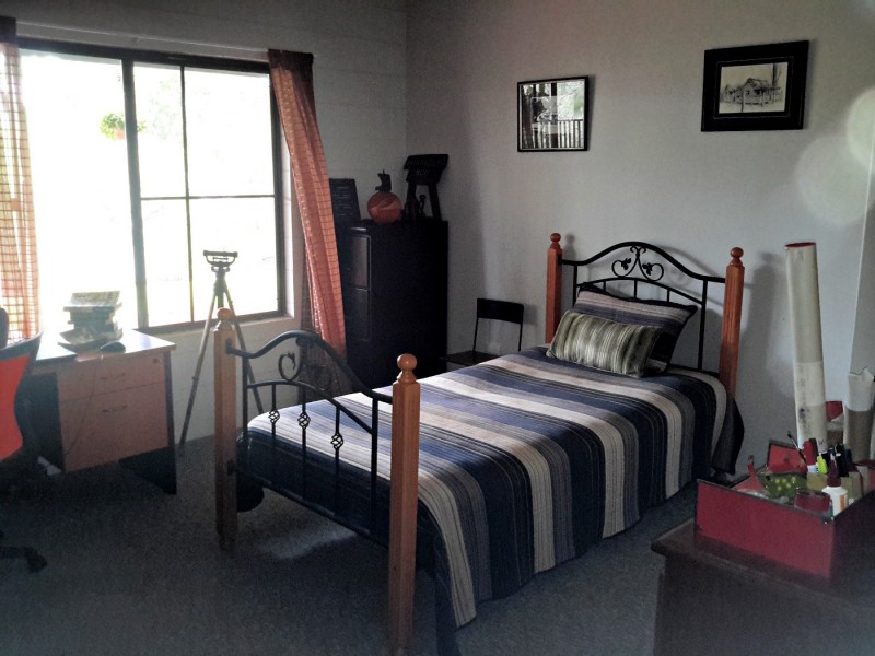 447 Millstream Pde, Millstream QLD 4888