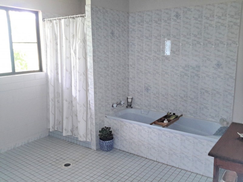 447 Millstream Pde, Millstream QLD 4888