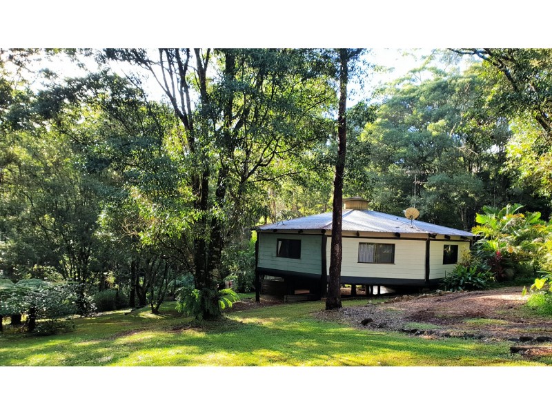 18 Kays Rd, Ravenshoe QLD 4888
