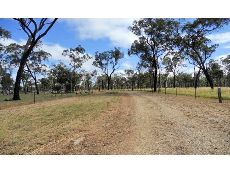 685 Millstream Pde, Millstream QLD 4888