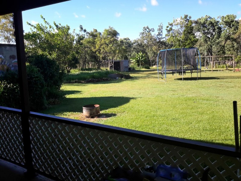 80 Kookaburra Dr, Millstream QLD 4888