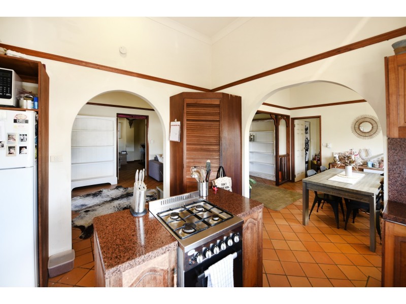 48 Morehead St, Bungalow QLD 4870