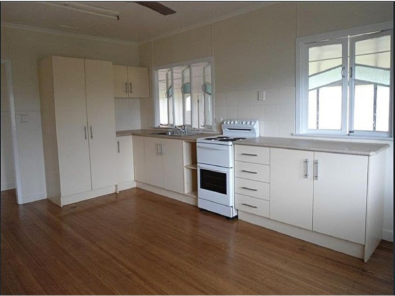 2 Patrick St, Malanda QLD 4885