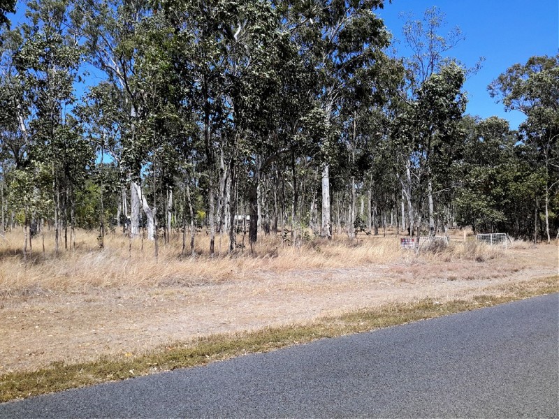 73 Western View Cres, Millstream QLD 4888