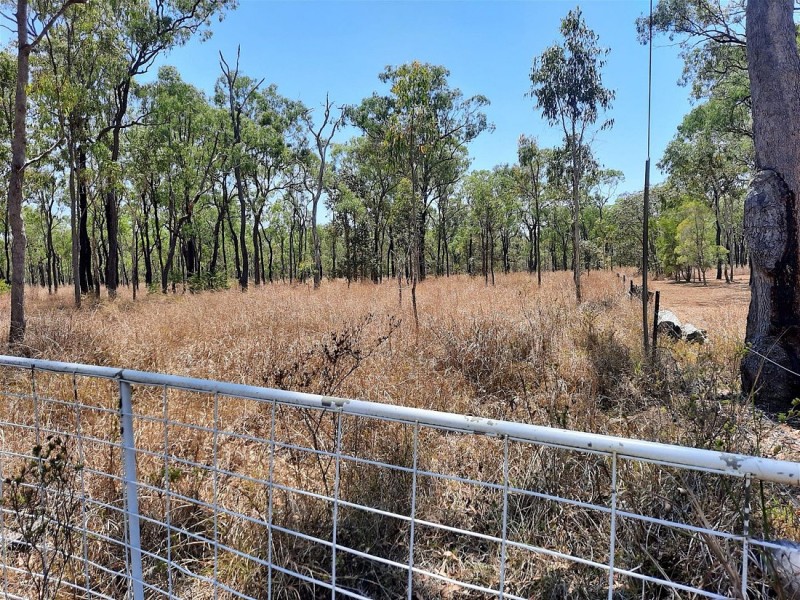 24 Dalrymple Dr, Millstream QLD 4888