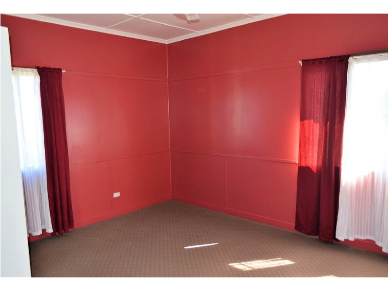 20 John St, Ravenshoe QLD 4888