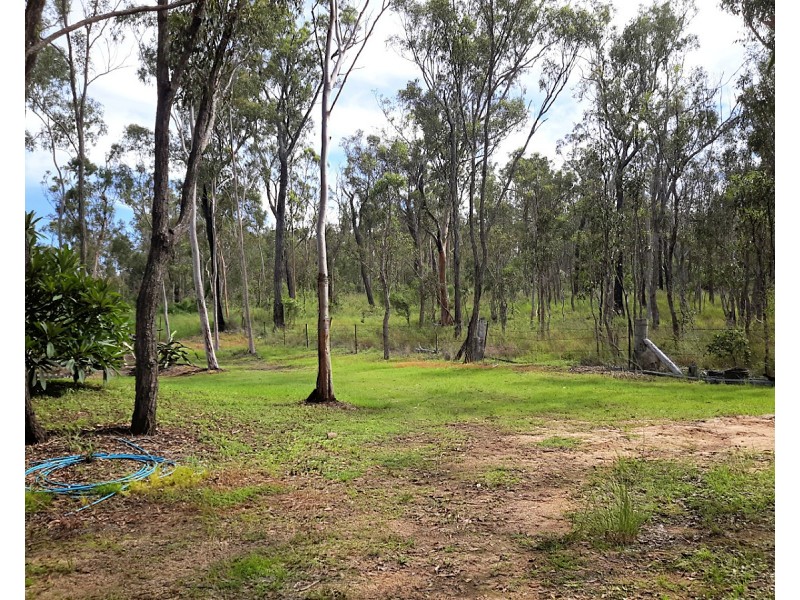 2 Gordon Earl Dr, Millstream QLD 4888