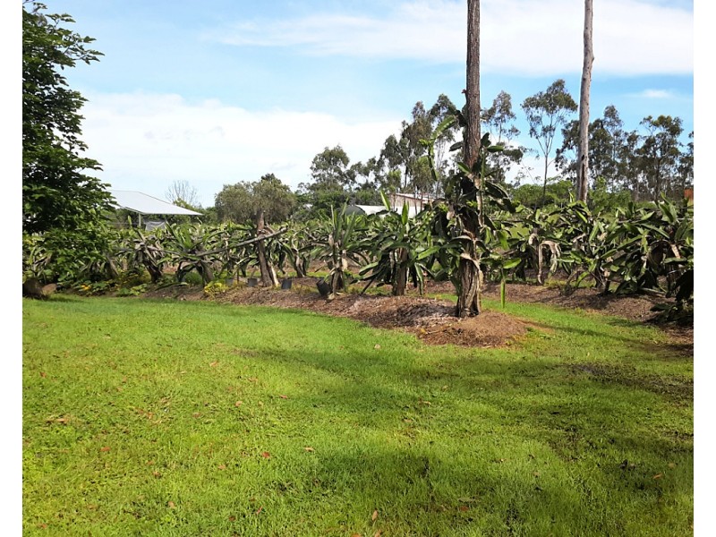 2 Gordon Earl Dr, Millstream QLD 4888