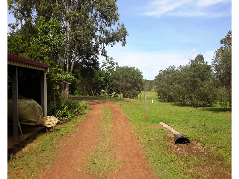 2 Gordon Earl Dr, Millstream QLD 4888