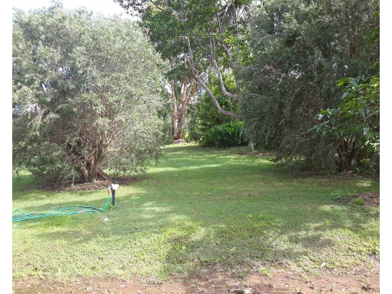 2 Gordon Earl Dr, Millstream QLD 4888