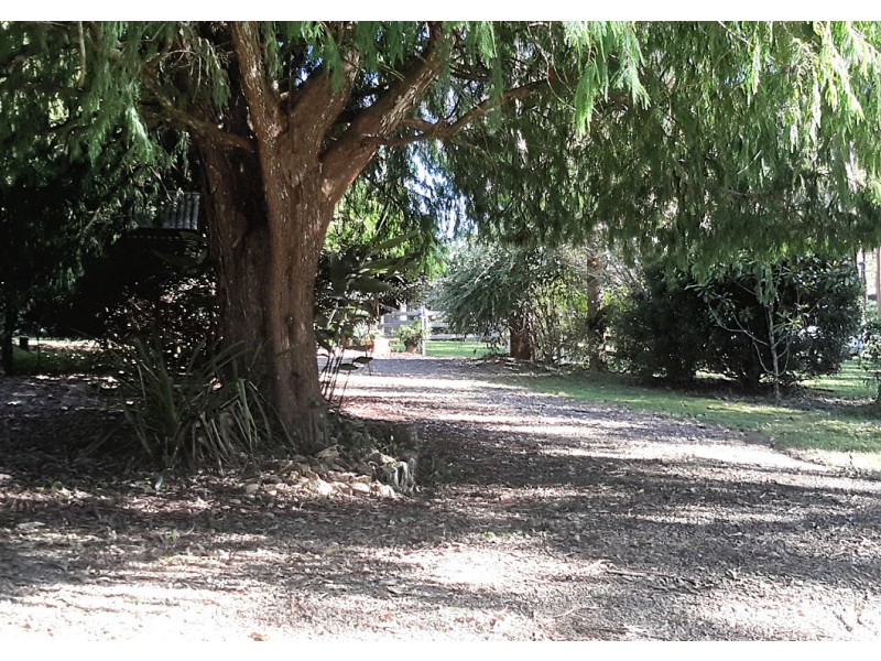 78 Mackenzie Rd, Evelyn QLD 4888
