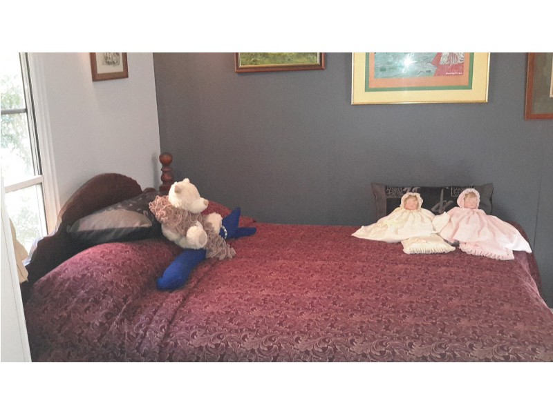 8 Gordon Earl Dr, Millstream QLD 4888