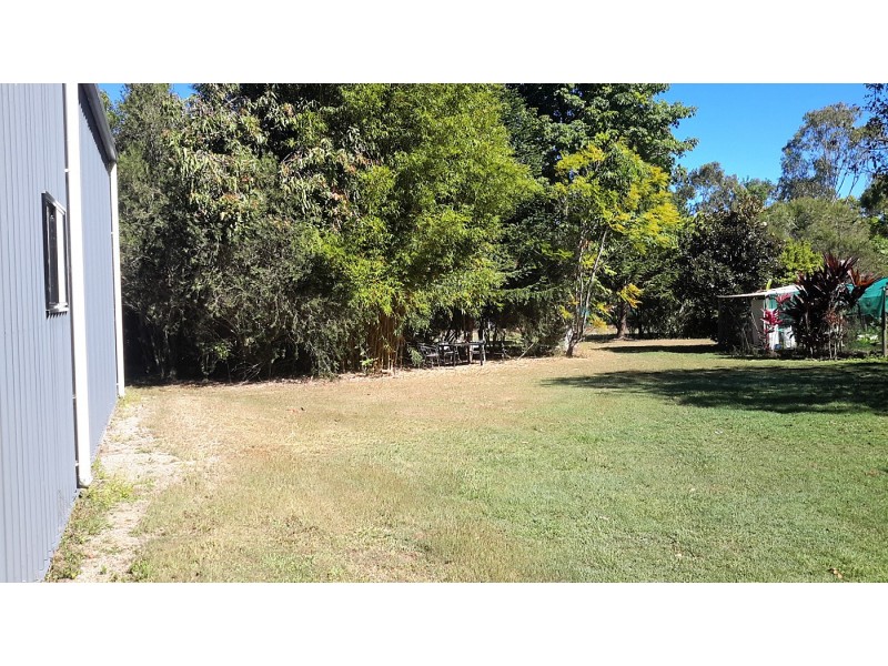 8 Gordon Earl Dr, Millstream QLD 4888