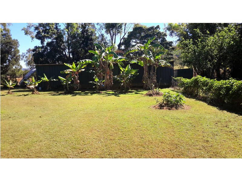 8 Gordon Earl Dr, Millstream QLD 4888