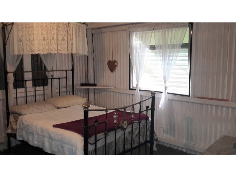 2 Gibbs Lane, Irvinebank QLD 4887