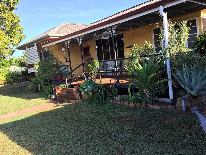 1 Savannah Close, Mount Surprise QLD 4871