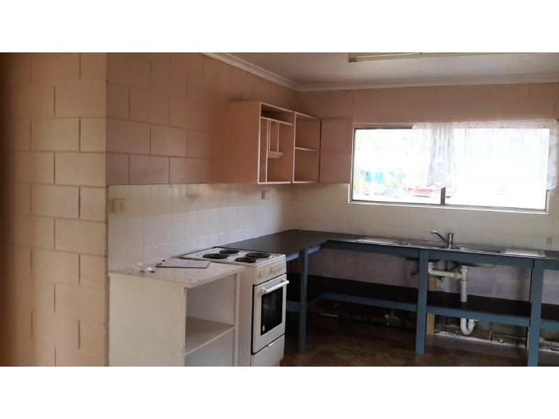 2/13 Coolgarra Road, Mount Garnet QLD 4872