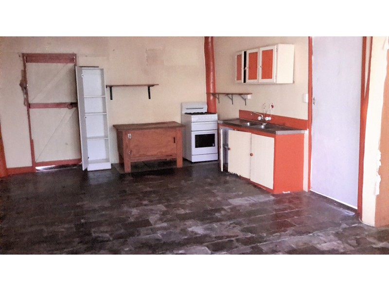 119 Cockram Rd, Ravenshoe QLD 4888