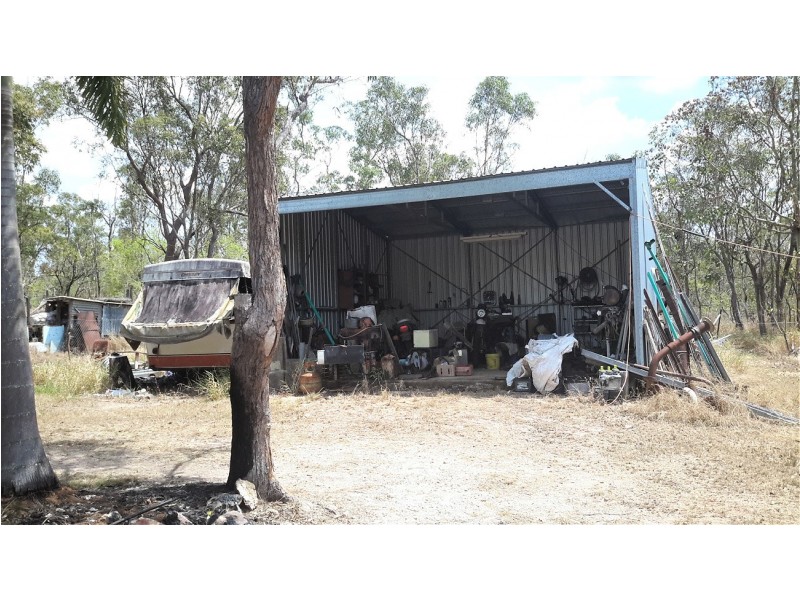 906 Wooroora Rd, Millstream QLD 4888