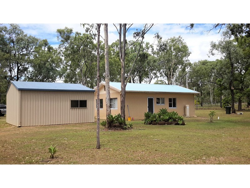 621 Millstream Pde, Millstream QLD 4888