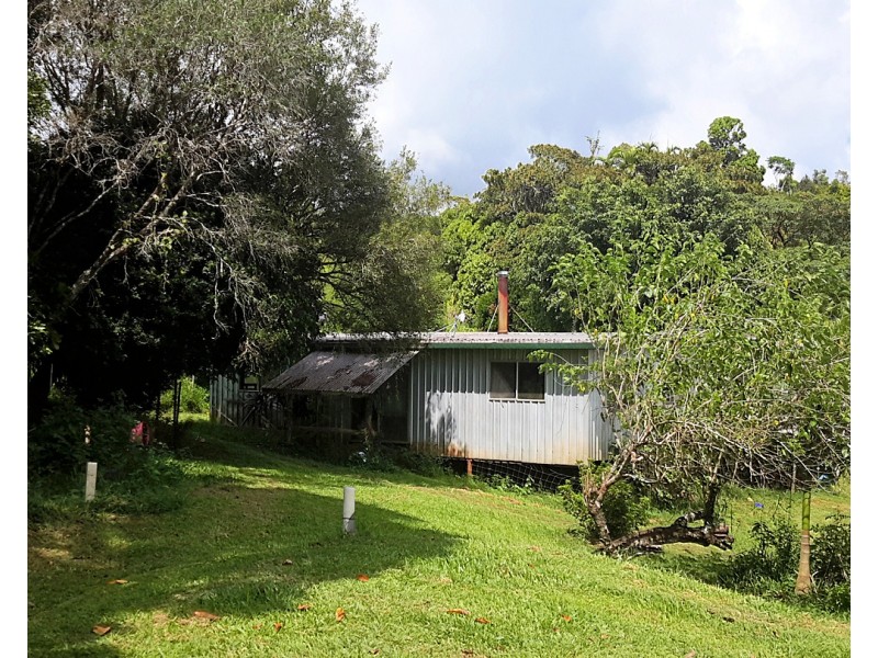 203 Mullins Rd, Beatrice QLD 4886