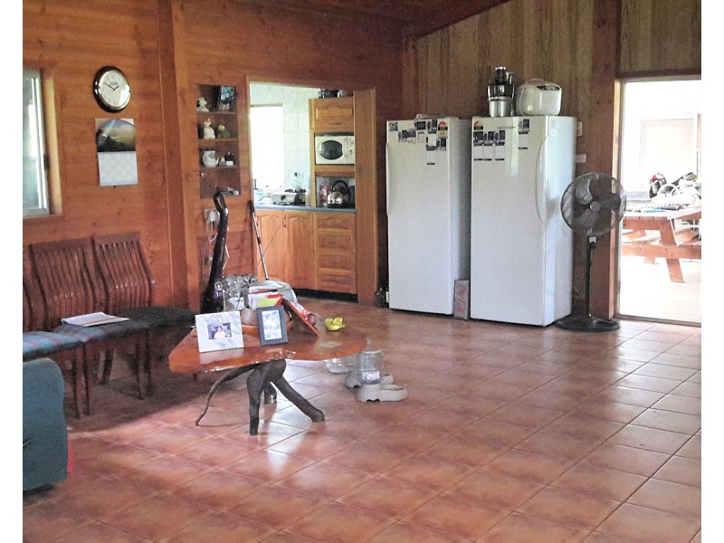 130 Jacaranda Dr, Millstream QLD 4888