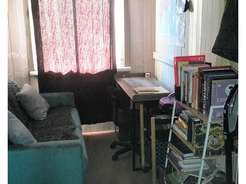 10 Palm Ave, Millaa Millaa QLD 4886