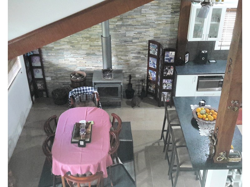 28 Gordon Earl Dr, Millstream QLD 4888