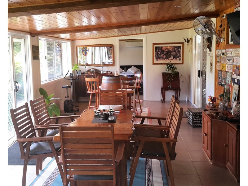 28 Gordon Earl Dr, Millstream QLD 4888