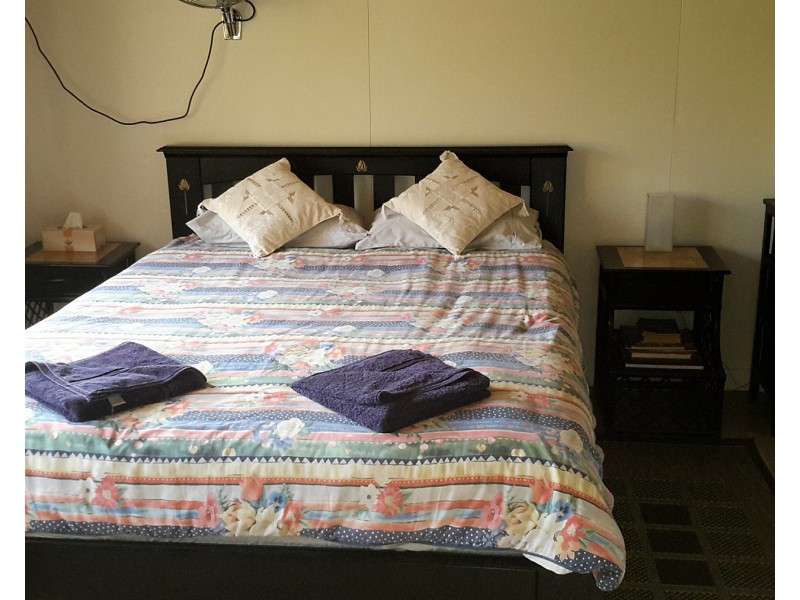 28 Gordon Earl Dr, Millstream QLD 4888