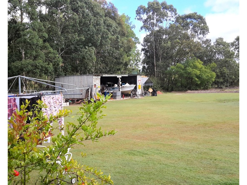 28 Gordon Earl Dr, Millstream QLD 4888