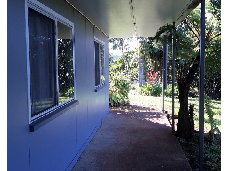 1052 East Evelyn Rd, Evelyn QLD 4888