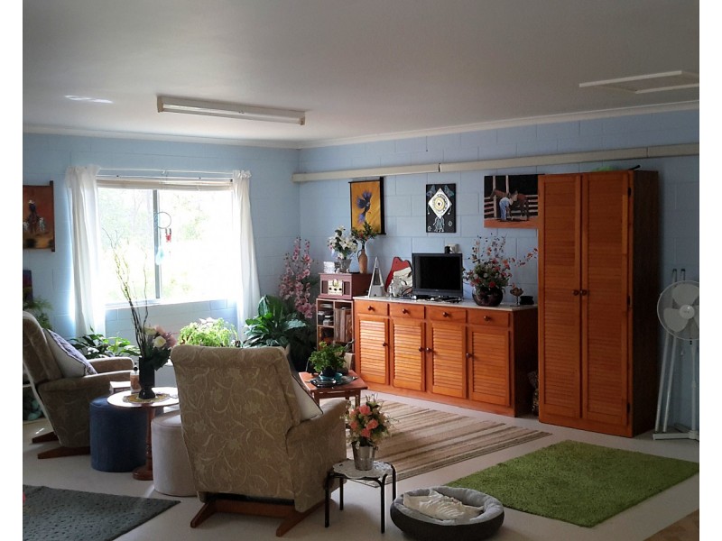 90 Garnet St, Mount Garnet QLD 4872