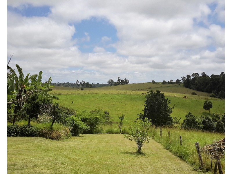 77 Mullins Rd, Beatrice QLD 4886