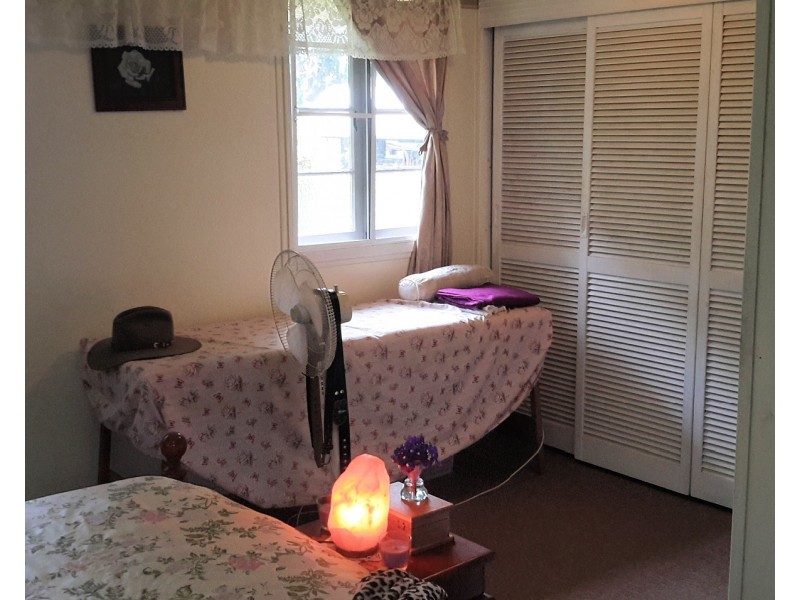 77 Mullins Rd, Beatrice QLD 4886