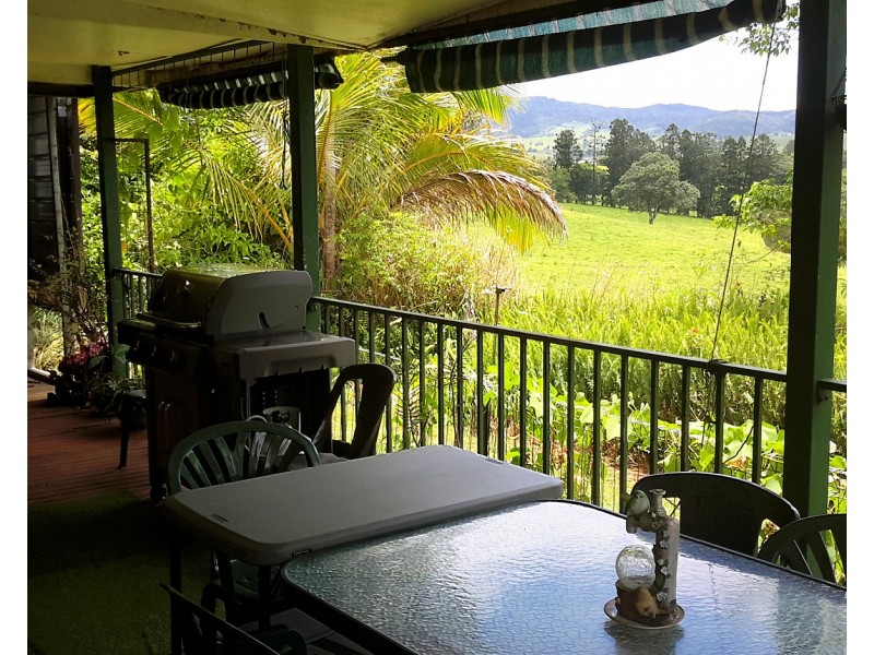 77 Mullins Rd, Beatrice QLD 4886
