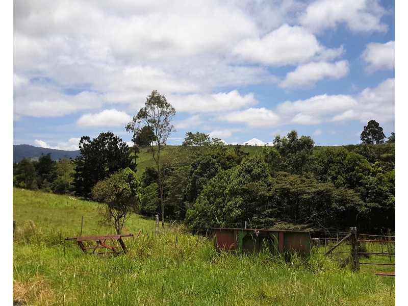 77 Mullins Rd, Beatrice QLD 4886