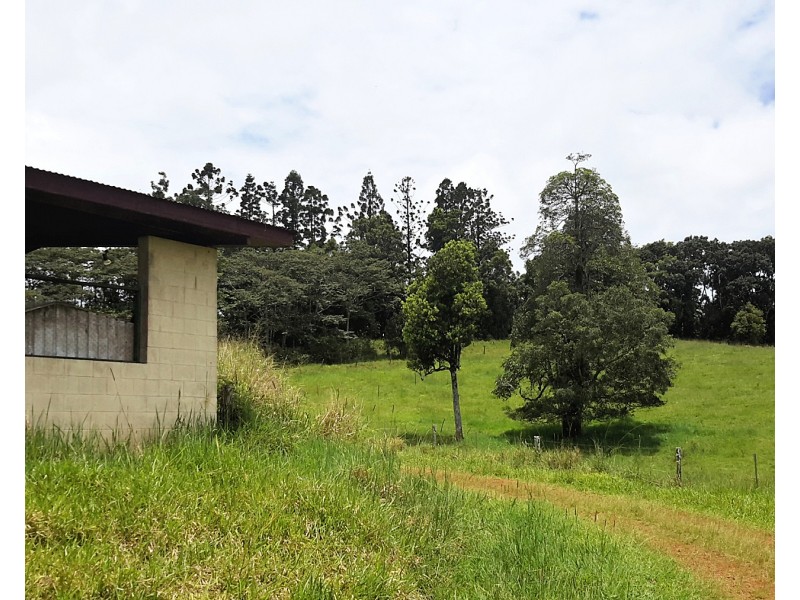 77 Mullins Rd, Beatrice QLD 4886