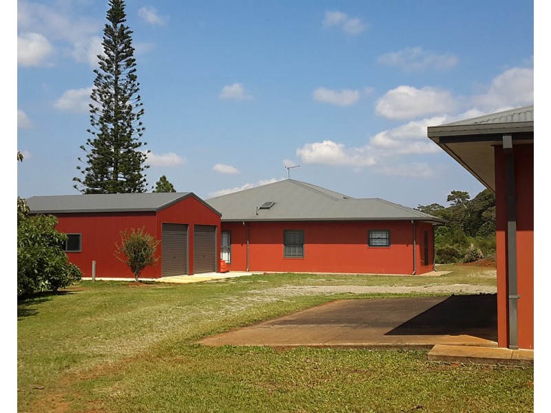 1056 East Evelyn Rd, Evelyn QLD 4888