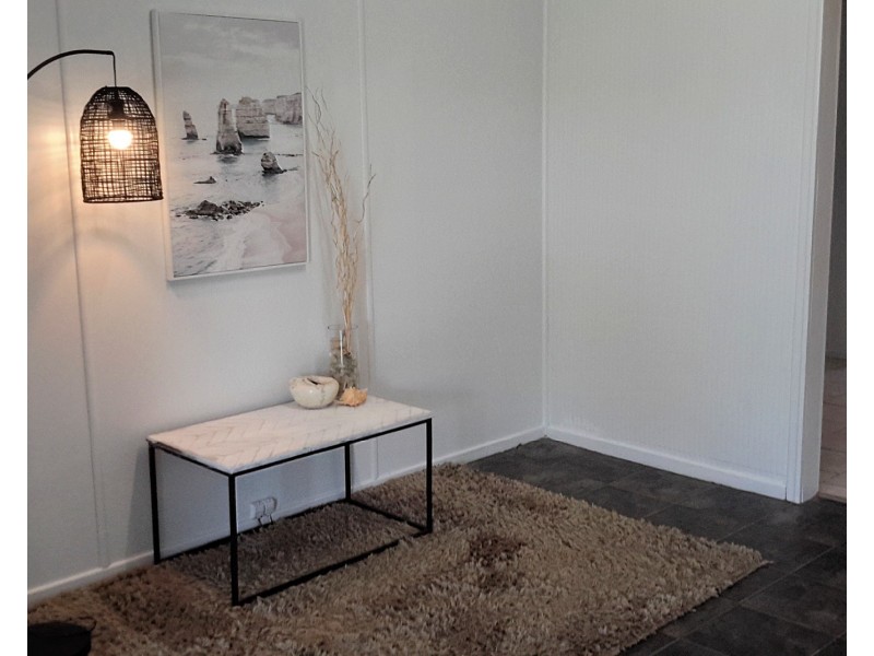 8 Garnet St, Mount Garnet QLD 4872