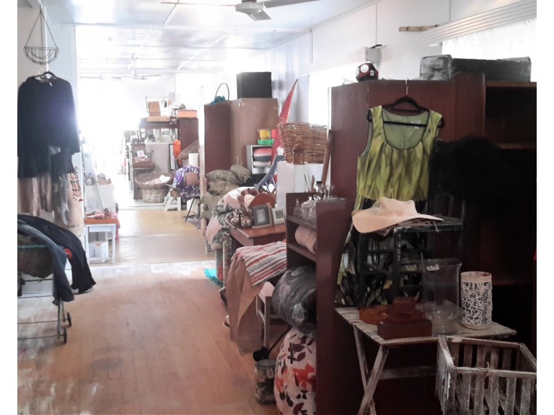 8 Garnet St, Mount Garnet QLD 4872