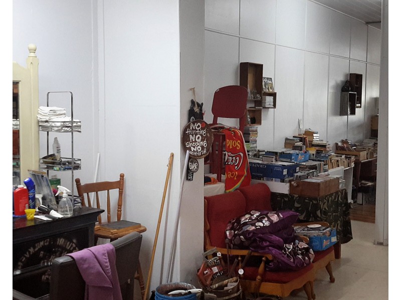 8 Garnet St, Mount Garnet QLD 4872