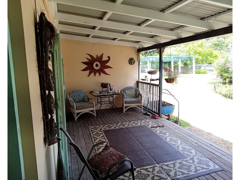 29 Gordon Earl Dr, Millstream QLD 4888