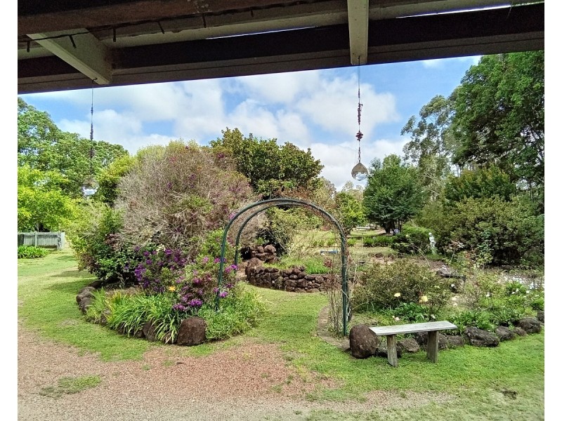 29 Gordon Earl Dr, Millstream QLD 4888