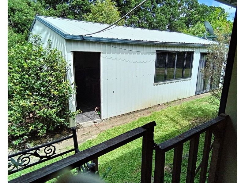 29 Gordon Earl Dr, Millstream QLD 4888