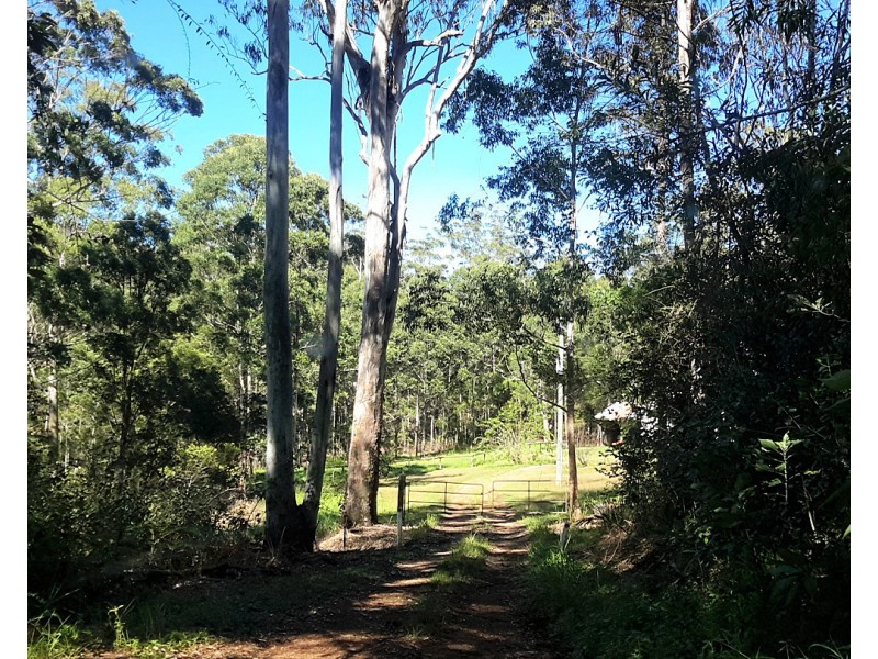566 Tully Falls Rd, Ravenshoe QLD 4888
